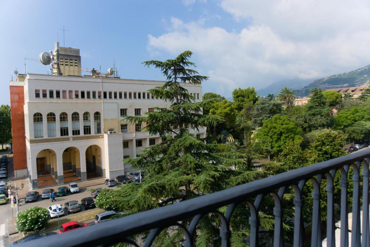 La Maison Du Paradis Salerno Exterior photo